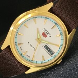 Vintage 1981 Seiko Automatic Mens Gold Watch W/daydate & Green accents